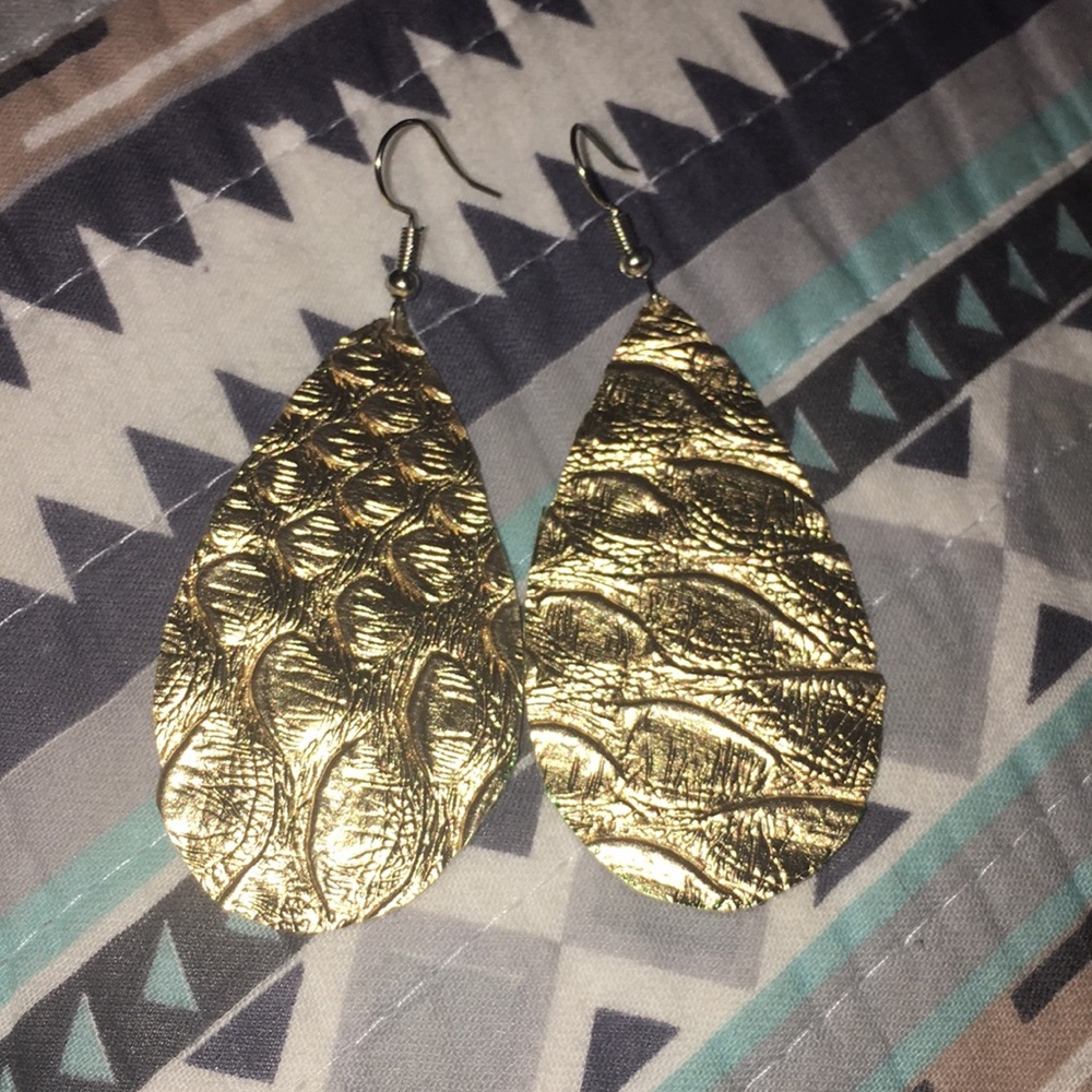 Leather teardrop animal print earrings
